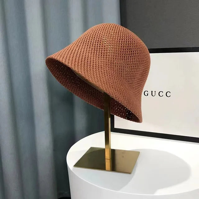 "Damen Sonnenhut, atmungsaktiv, elegant, mit breitem Rand für UV-Schutz, durchbrochenes Design, ideal für sonnige Tage."