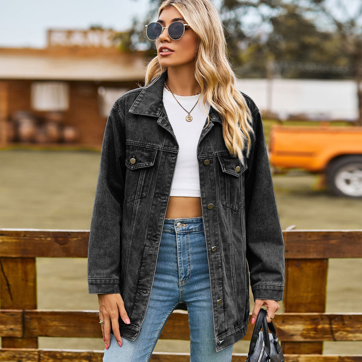 "Damen Vintage Jeansjacke mit Knopfverschluss, dunkelblauer Farbton, Kapuzenoption verfügbar, ideal für Winterlagen."