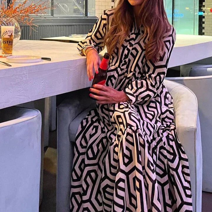 "Damenkleid mit V-Ausschnitt und geometrischem Muster in Midi-Länge, figurbetonter Chic, vielseitig"
