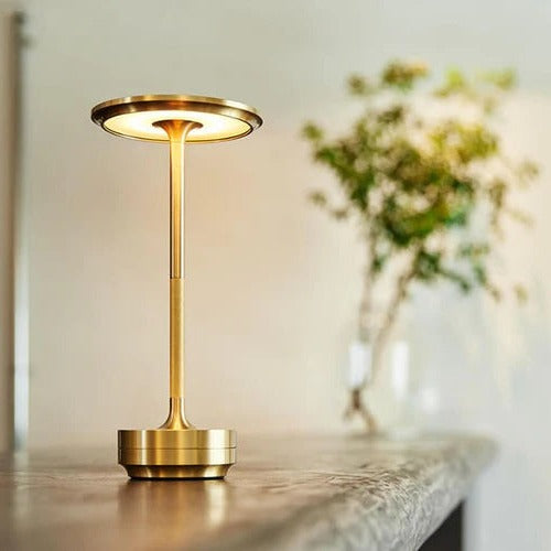 NordicaLight - Luxuriöse glänzende kabellose Tischleuchte