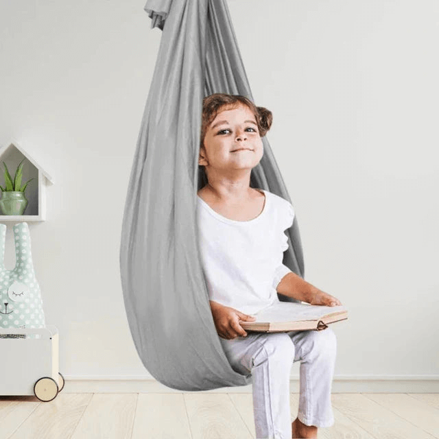 Beruhigende Therapieschaukel für Kinder