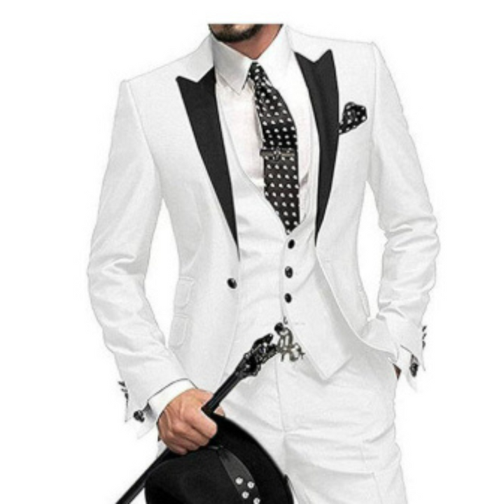 "Dreiteiliger Herren Hochzeitsanzug, stilvoll und bequem in Schwarz, ideal für formelle Anlässe und Hochzeitsgäste."
