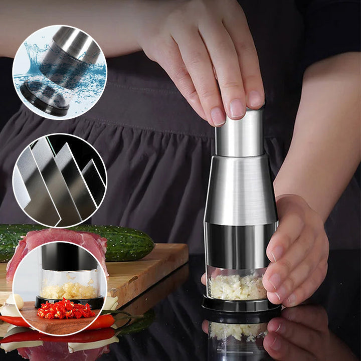 Effiziente Knoblauchpresse aus Edelstahl und Kunststoff, ergonomisch, leicht zu reinigen, kompaktes Design für die Küche.