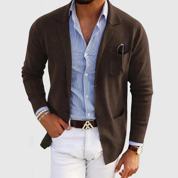 Einfarbige Herren-Strickjacke, langärmelig, mit Taschen, elegantes Design, ideal für Büro und Freizeit, stilvoll und bequem.