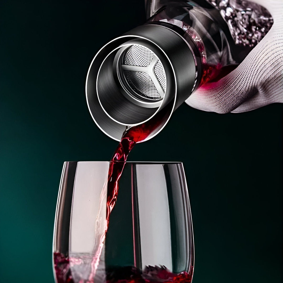 Elegant geformter, bleifreier Glasdekantierer mit Verteiler, verbessert Weinaroma und Geschmack, inspiriert von Eisbergformen