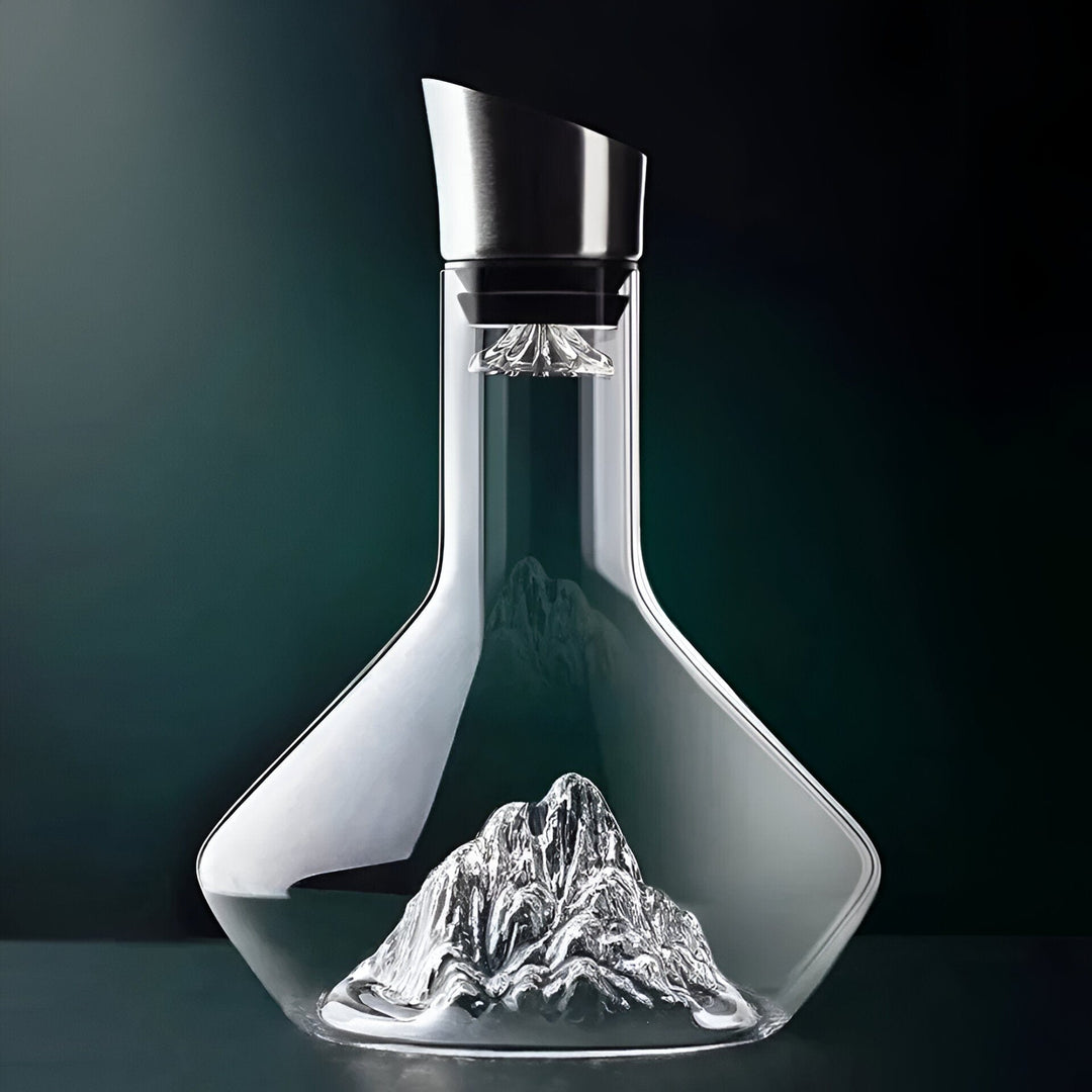 Elegant geformter, bleifreier Glasdekantierer mit Verteiler, verbessert Weinaroma und Geschmack, inspiriert von Eisbergformen