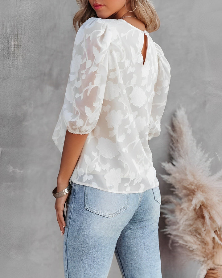 Elegante Damen Chiffonbluse mit Puffärmeln in Weiß, leichter Stoff, ideal für halb-formale und lässige Anlässe.