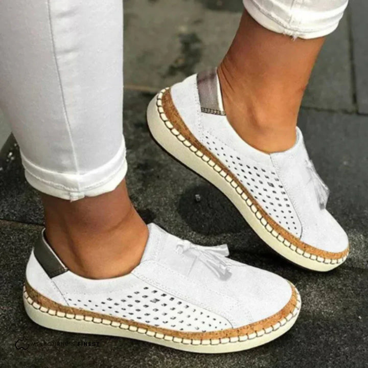 Elegante Damen Komfortschuhe, atmungsaktiv, flexibel und leicht, ideal für ganztägigen Tragekomfort und Mobilität.