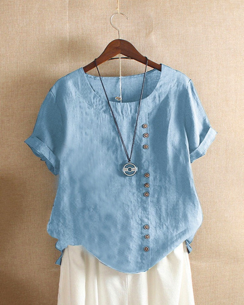 Elegante Damen-Kurzarmbluse in Himmelblau mit Button-Down-Front und Rundhalsausschnitt, bequem und stilvoll für jede Gelegenh