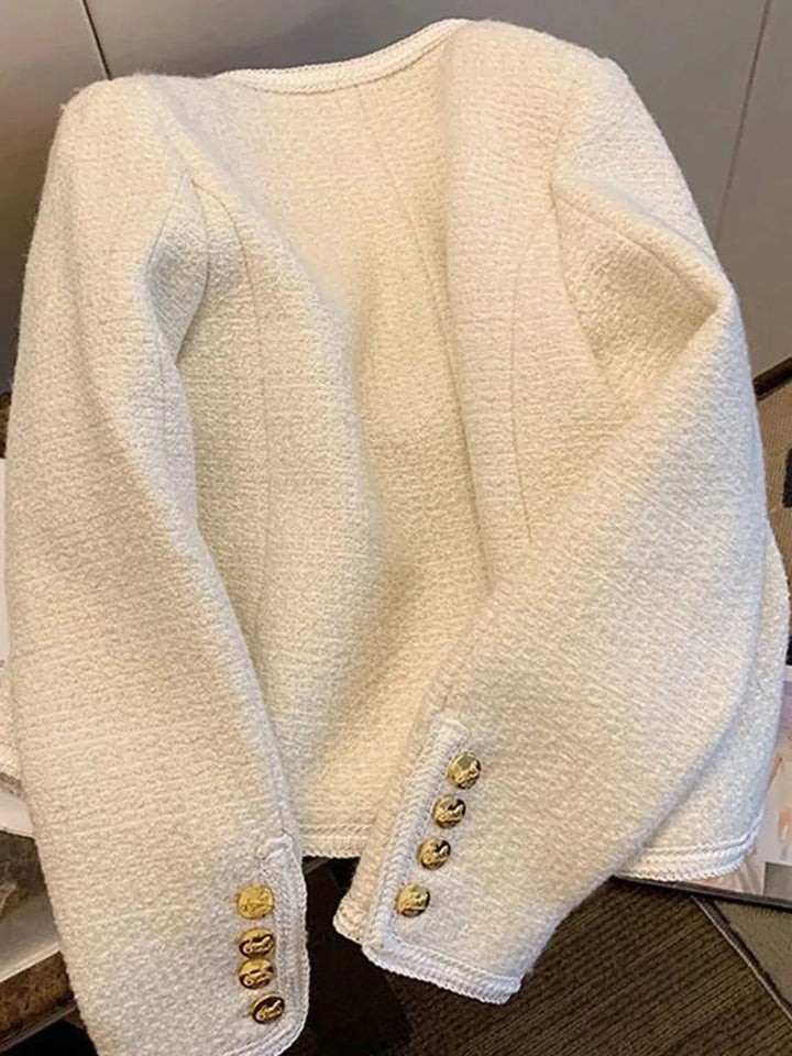 "Elegante Damen-Kurzjacke aus Tweed in taillierter Passform mit stilvollen Knöpfen, leicht und sommerlich, ideal für viele An