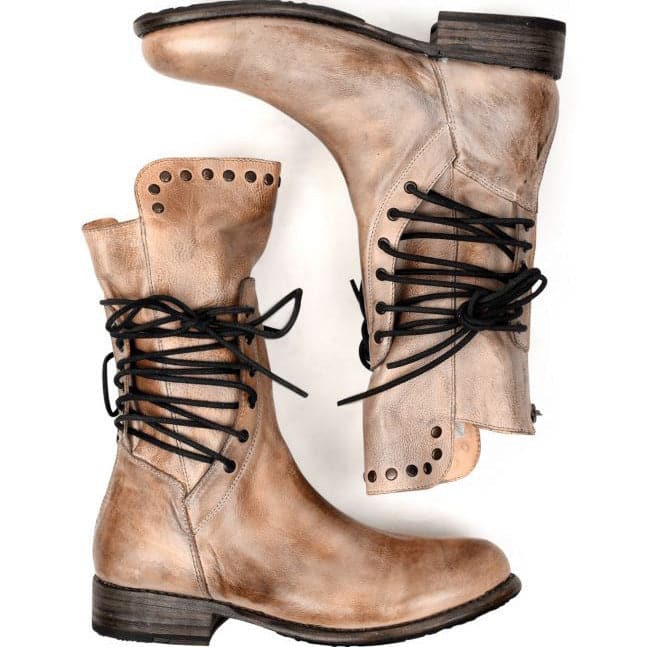 Elegante Damen Lederstiefel, zeitloses Design, hoher Schaft, braunes Leder, isolierendes Futter, ideal für kalte Tage.