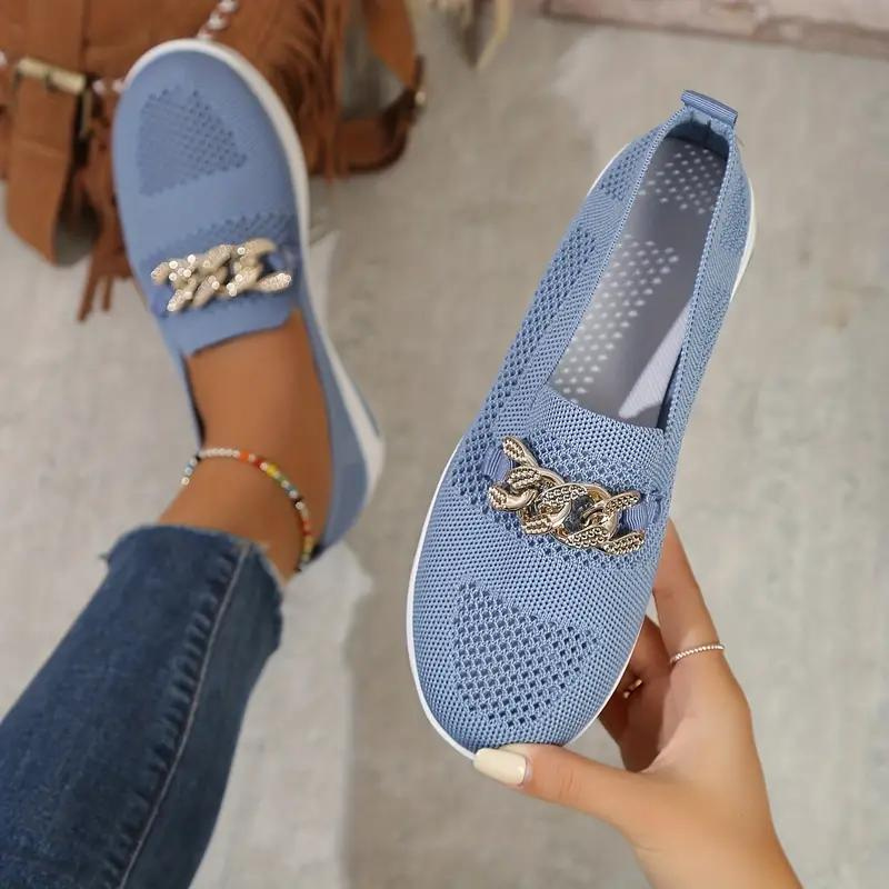 Elegante Damen-Loafer aus hochwertigen Materialien, braun, flacher Absatz, ideal für Alltag und besondere Anlässe.