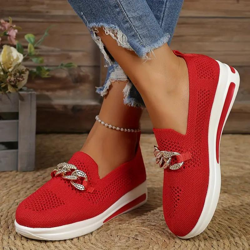 Elegante Damen-Loafer aus hochwertigen Materialien, braun, flacher Absatz, ideal für Alltag und besondere Anlässe.