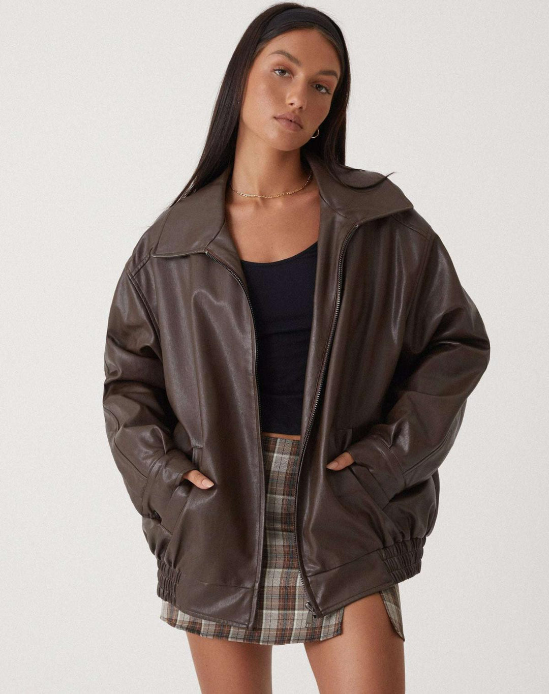 Elegante Damen-PU-Lederjacke, locker geschnitten, weiches Leder, modisch für Tages- und Abend-Outfits, vielseitig.