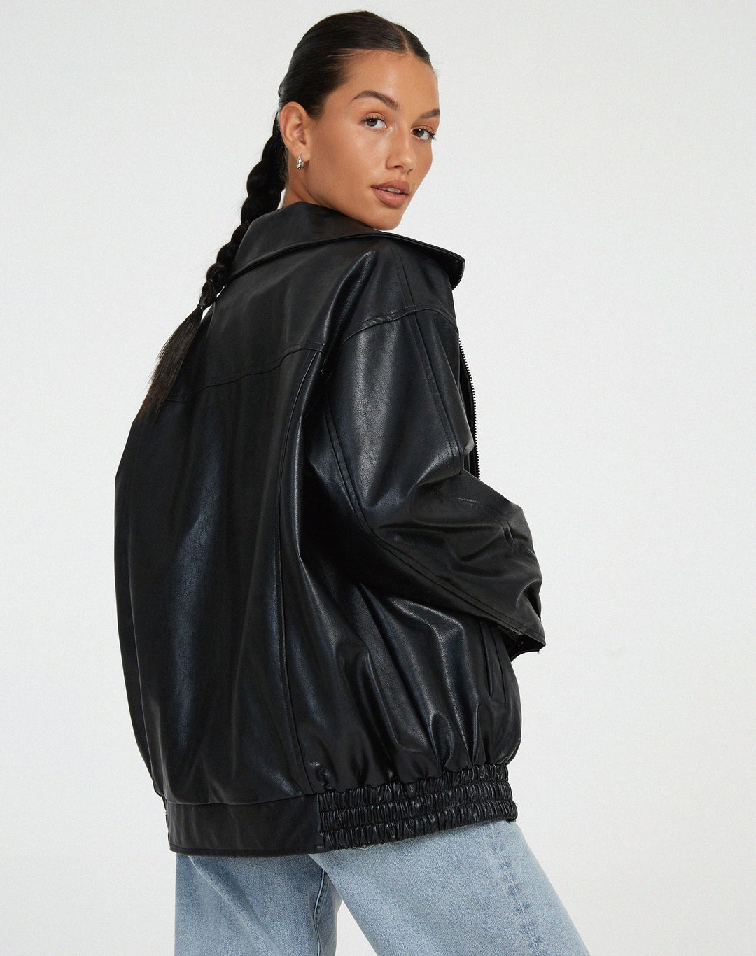 Elegante Damen-PU-Lederjacke, locker geschnitten, weiches Leder, modisch für Tages- und Abend-Outfits, vielseitig.