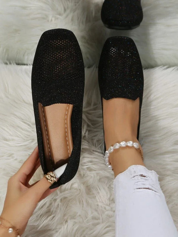 Elegante Damen Slipper, atmungsaktiv, bequem, ergonomisches Fußbett, rutschfest, slip-on, modern, vielseitig kombinierbar.
