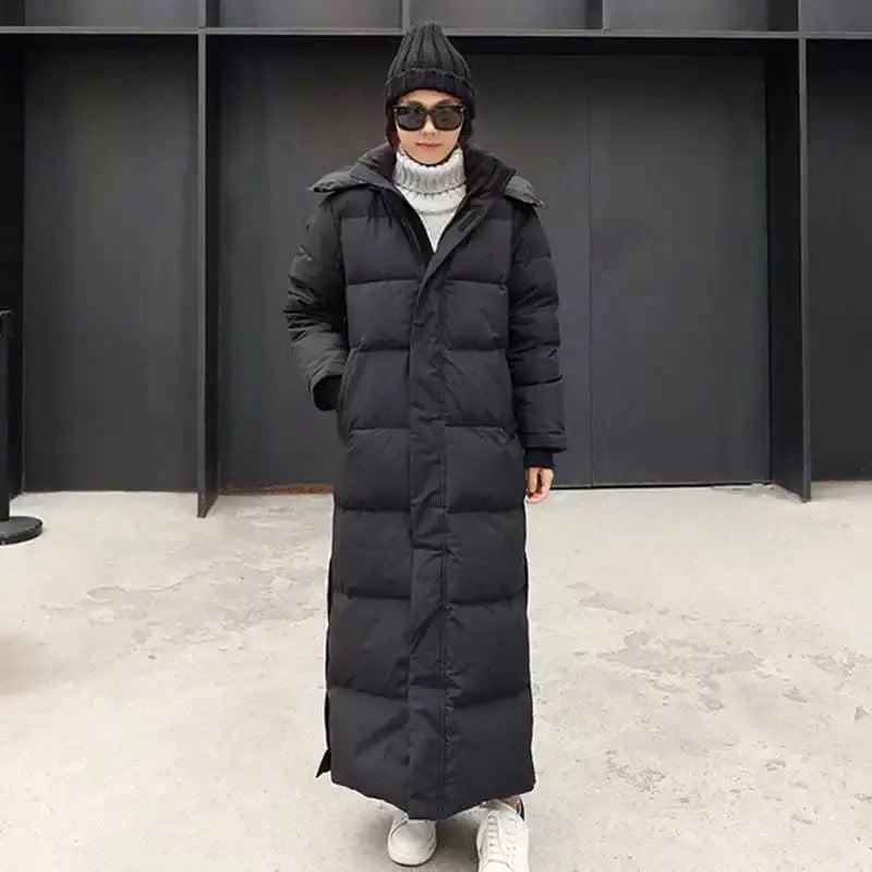 "Elegante Damen Winterjacke, winddicht, klassisches Design, warmes Material, ideal für alle vier Jahreszeiten."