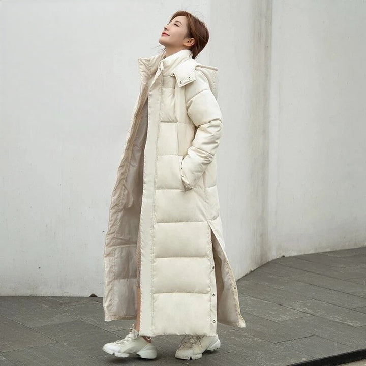 "Elegante Damen Winterjacke, winddicht, klassisches Design, warmes Material, ideal für alle vier Jahreszeiten."