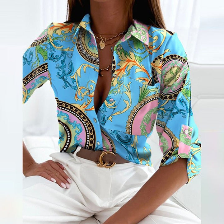 "Elegante Damenbluse mit Umlegekragen, zeitloses Design, hochwertige Materialien, in Weiß, vielseitig kombinierbar."