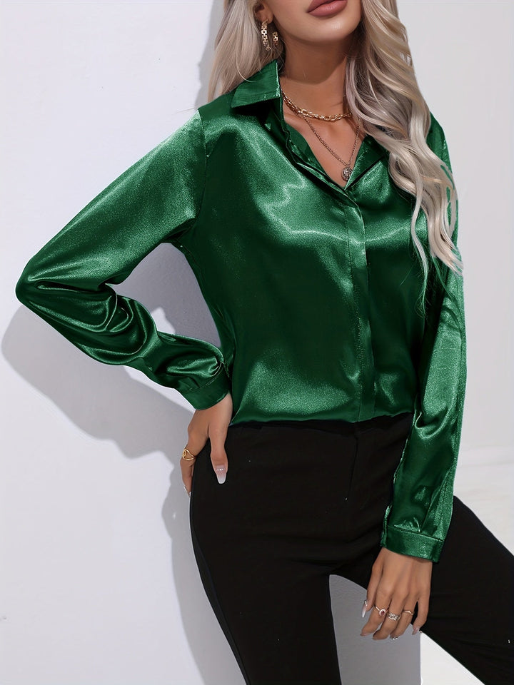 "Elegante Damenbluse, seidige Textur, vielseitiges Design, klassische Farben, ideal für Büro und Anlässe, stilvoll und bequem