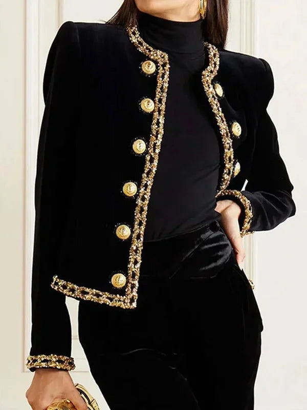 Elegante Damenjacke mit Knopfverschluss, langer Ärmel, edles Design, hochwertige Stoffe für stilvollen Auftritt.