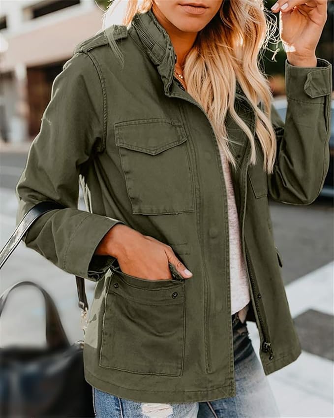 "Elegante Damenjacke mit Reißverschluss, moderner Schnitt, stylisch und vielseitig, passt perfekt zu jedem Outfit."