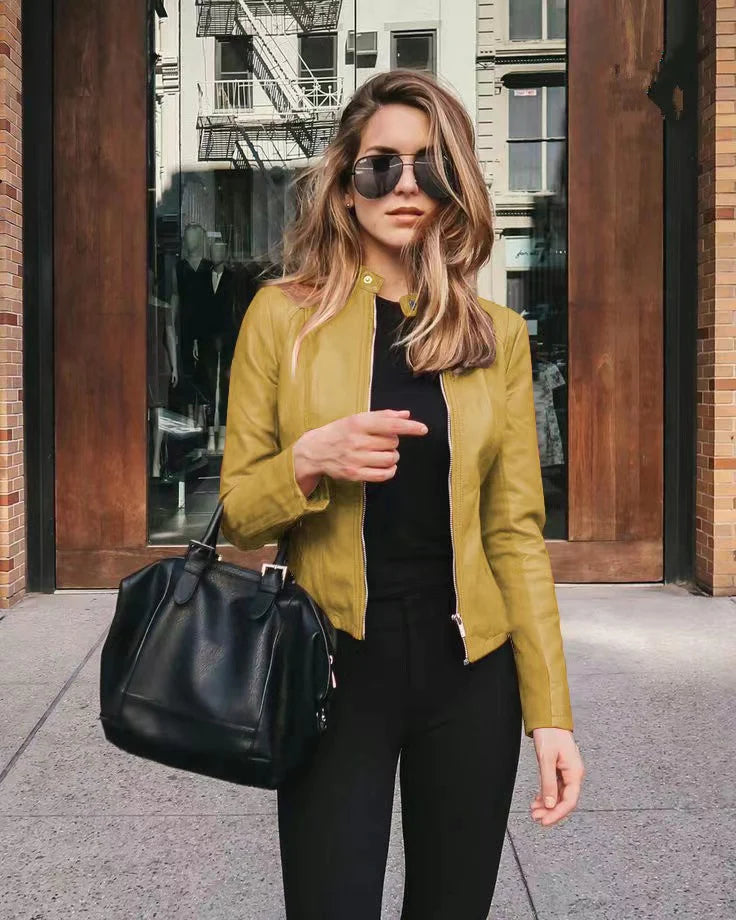 Elegante Damenjacke mit Reißverschluss, moderner Schnitt, vielseitig kombinierbar, in Armeegrün, Blau und Lila.