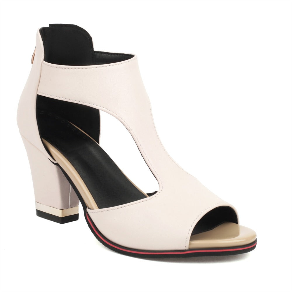 "Elegante Faye orthopädische Absatzsandalen, weibliche Schuhe, beige mit ergonomischer Sohle für Komfort und Stil."