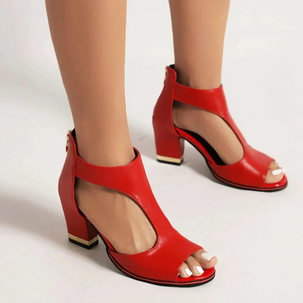 "Elegante Faye orthopädische Absatzsandalen, weibliche Schuhe, beige mit ergonomischer Sohle für Komfort und Stil."