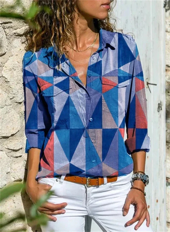 "Elegante Hazel Damen Sommerbluse in Blau mit langen Ärmeln, perfekte Passform, ideal für Büro und Freizeit."