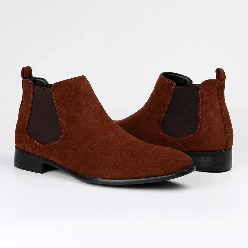 Elegante Herren Chelsea-Stiefel mit elastischen Seiten und Zuglasche, braun und stilvoll, perfekt für jeden Anlass.