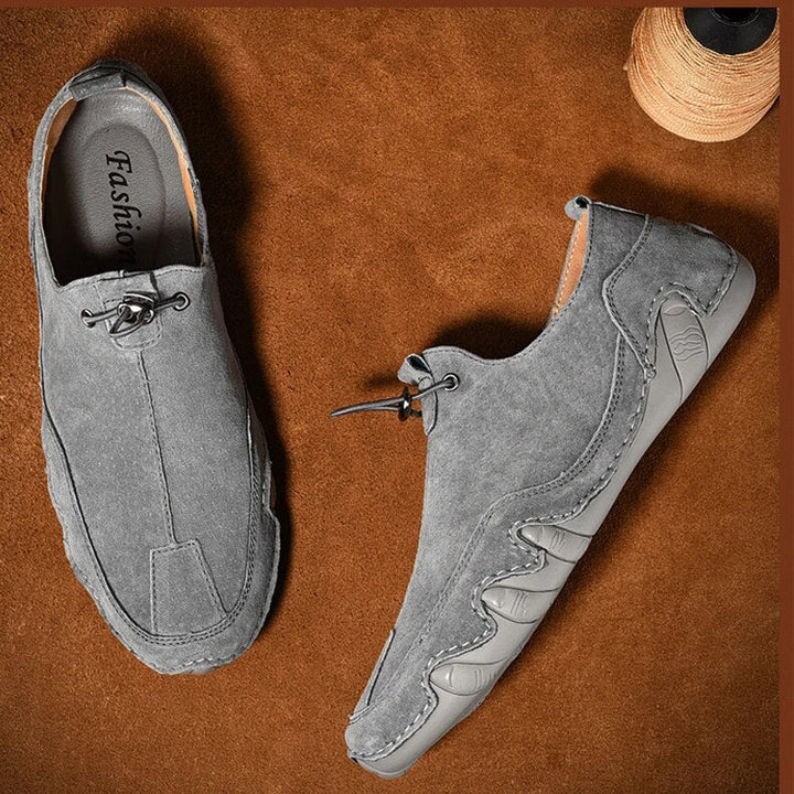 Elegante Herren Loafers aus Leder, komfortable Slipper, zeitloses Design, vielseitige Farben, ideal für Alltag und Anlässe.