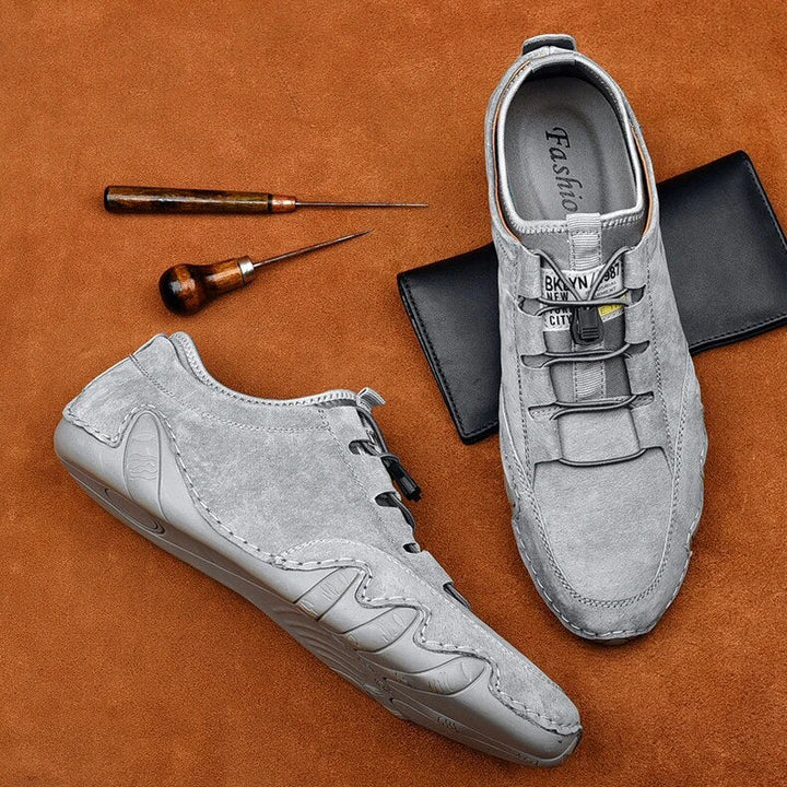 Elegante Herren Loafers aus Leder, komfortable Slipper, zeitloses Design, vielseitige Farben, ideal für Alltag und Anlässe.