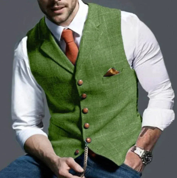 "Elegante Herrenweste Anselm in Blau mit klaren Linien und raffinierten Details für vielseitige, stilvolle Outfits."