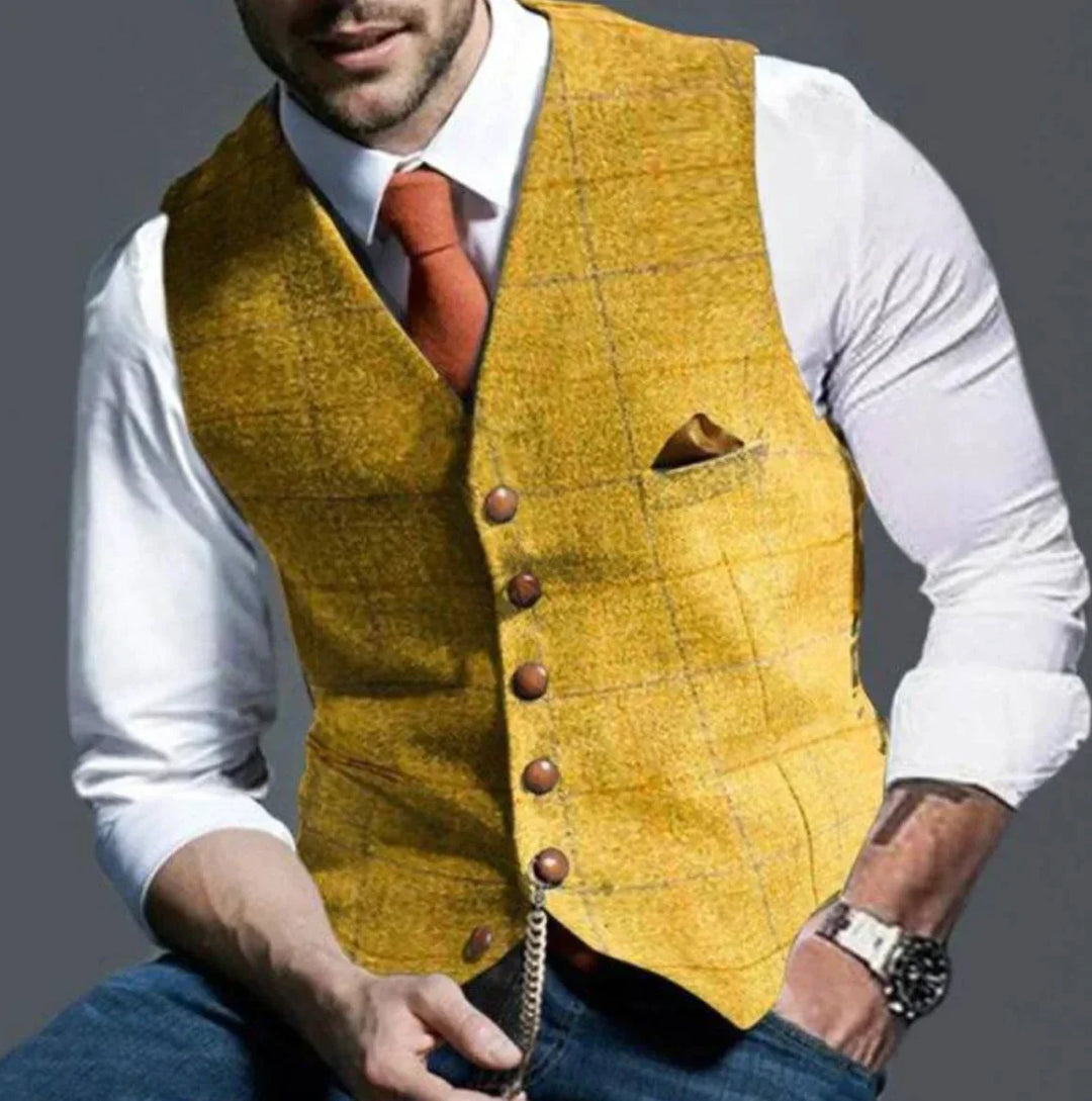 "Elegante Herrenweste Anselm in Blau mit klaren Linien und raffinierten Details für vielseitige, stilvolle Outfits."
