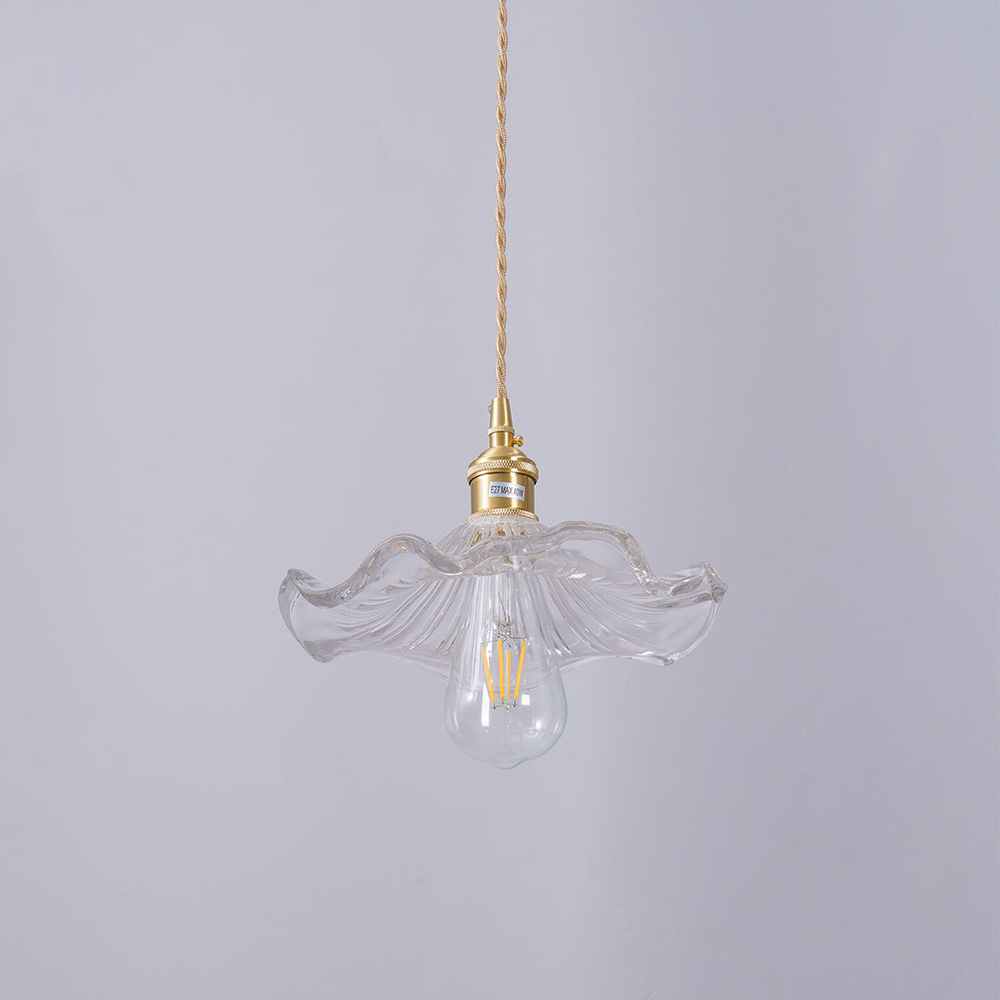 "Elegante Hibiscusblume LED Pendelleuchte aus Glas in Grün, stilvolles Design mit lebendigen Farben für moderne Wohnräume."