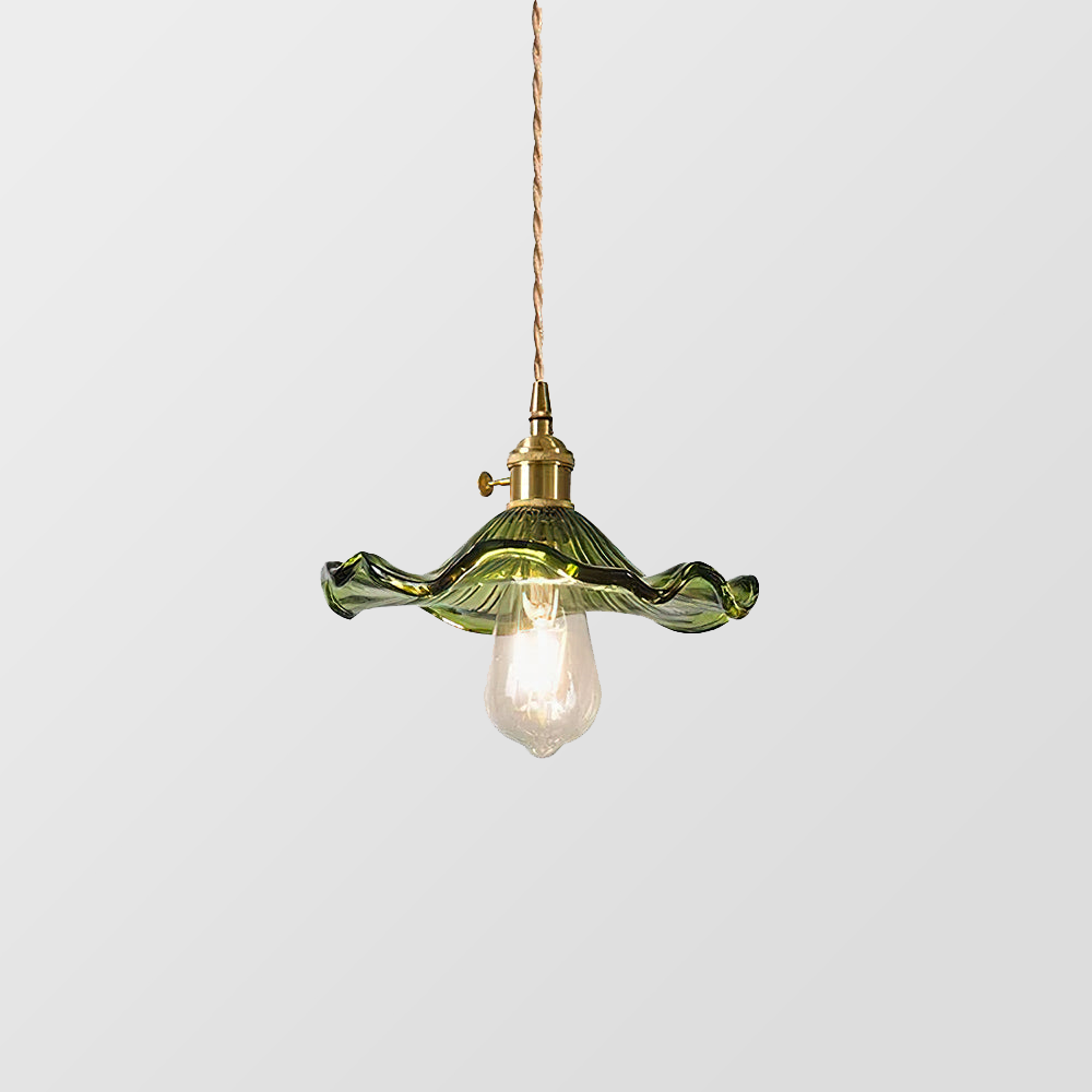 "Elegante Hibiscusblume LED Pendelleuchte aus Glas in Grün, stilvolles Design mit lebendigen Farben für moderne Wohnräume."