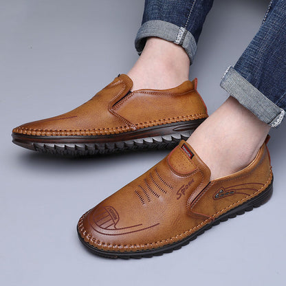 "Elegante khaki Leder Herrenschuhe mit robuster Gummisohle, ideal für Herbst und Winter, bietet Komfort und Stil."