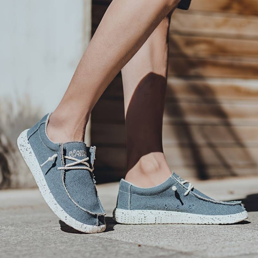 Elegante Komfort-Sneaker mit atmungsaktivem Material und ergonomischem Design für stilvollen Tragekomfort im Alltag.