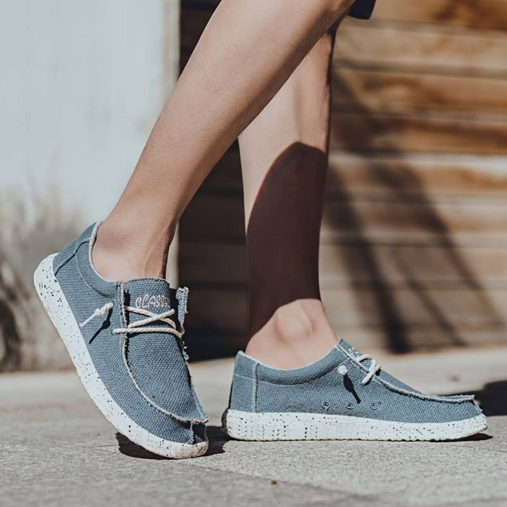 Elegante Komfort-Sneaker mit atmungsaktivem Material und ergonomischem Design für stilvollen Tragekomfort im Alltag.
