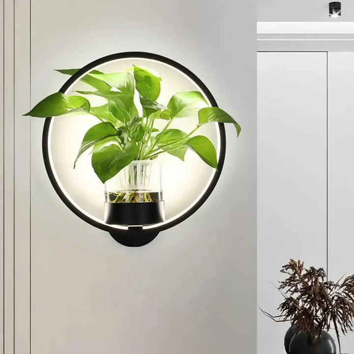 "Elegante LED-Pflanzen-Wandlampe mit Pflanzenhalter, modernes Design, warmes Licht, platzsparend, natürlicher Wohnstil"