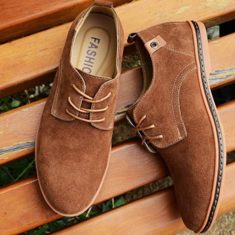 "Elegante orthopädische Herrenschuhe in verschiedenen Farben, ideal für Alltag und formelle Anlässe, bieten höchsten Komfort.