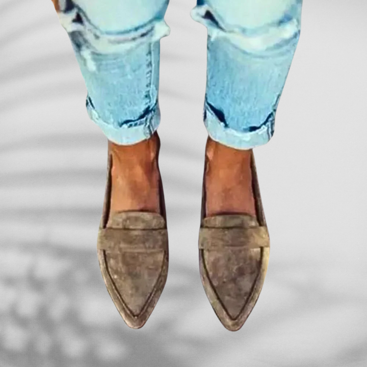 "Elegante spitze Wildleder Damen Loafer, weiches Material, ergonomisches Fußbett, zeitloses Design, rutschfeste Sohle"