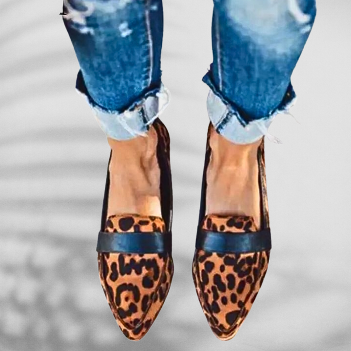 "Elegante spitze Wildleder Damen Loafer, weiches Material, ergonomisches Fußbett, zeitloses Design, rutschfeste Sohle"