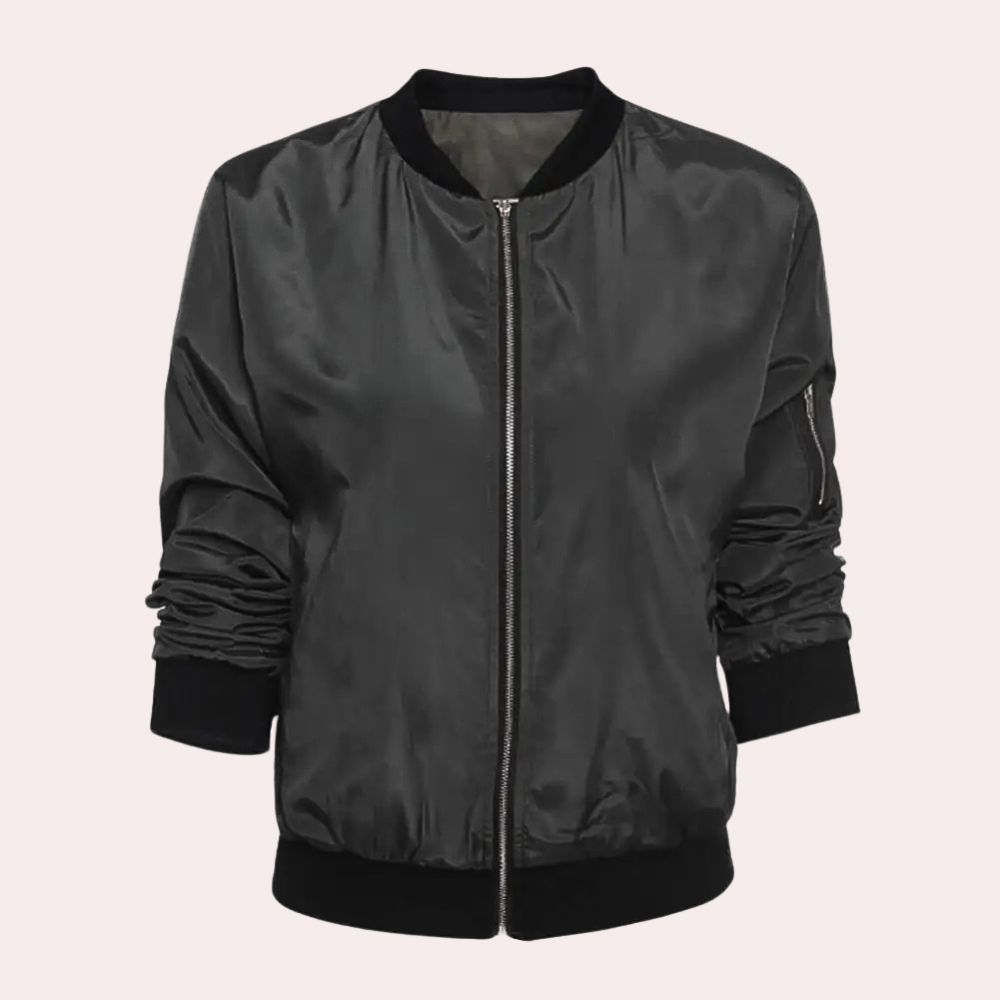 Elegante und leichte Damen-Sommerjacke in verschiedenen Farben, vielseitig kombinierbar, perfekter Look für jeden Anlass.