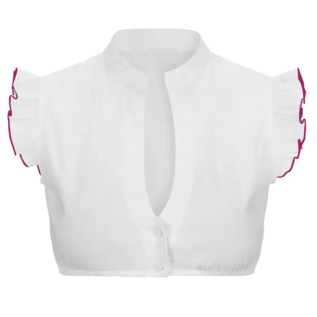 "Elegante weiße Dirndlbluse Damen, Kurzarm mit Spitzenmuster, perfekte Ergänzung für Trachtenoutfits."