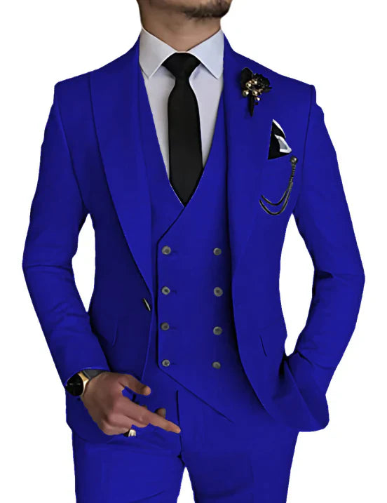 Eleganter 3-teiliger Herren Hochzeitsanzug mit einreihiger Jacke, Peak-Revers und schlanker Silhouette für formelle Anlässe.