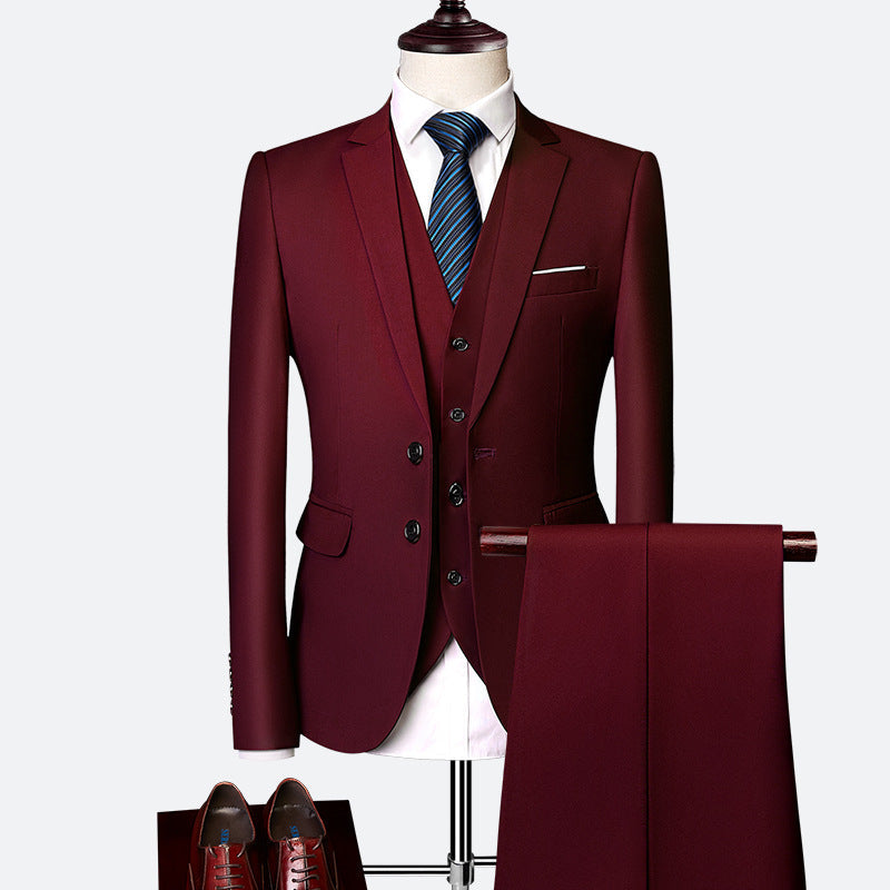 "Eleganter 3-tlg. Herrenanzug in klassischem Design, ideal für Hochzeiten & Business, mit schlanker Passform in Schwarz."
