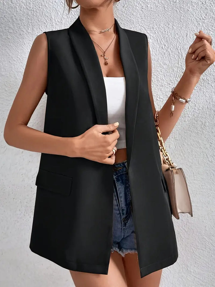 Eleganter ärmelloser Blazer in Beige, modern und vielseitig, ideal für Büro und Anlässe, leicht und bequem.