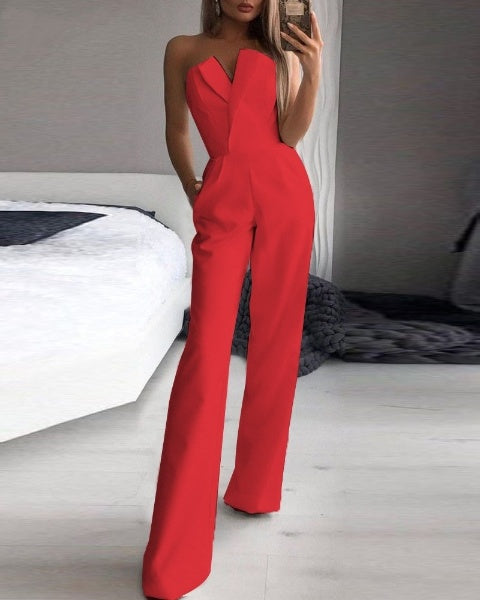 Eleganter ärmelloser Damen-Jumpsuit, der figurbetont sitzt, in weich fallendem Stoff und vielseitigem Design für jeden Anlass